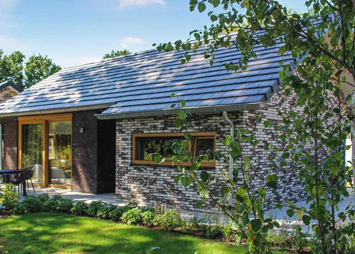 Stunning Home In Ijhorst With Wifi